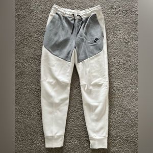 Nike tech fleece men’s joggers